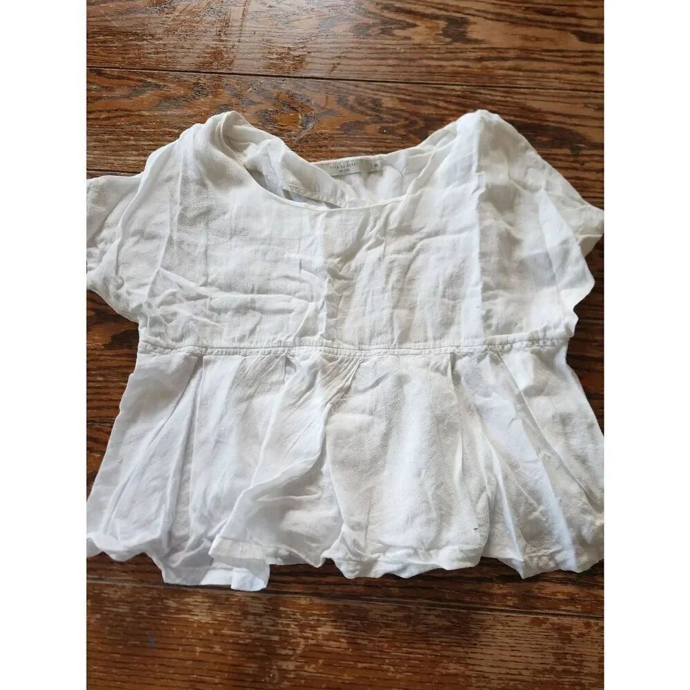 7115 by Szeki white blouse sz Small